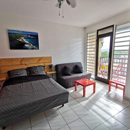 Appartement Vue Mer Et Montagne A 100M De La Plage Le Gosier  Exterior photo
