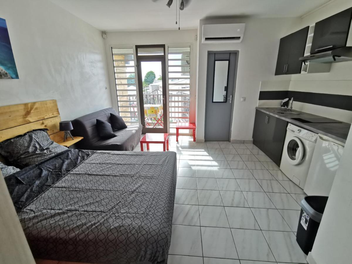 Appartement Vue Mer Et Montagne A 100M De La Plage Le Gosier  Exterior photo
